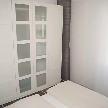 アパート Casa Aurora アルベンガ