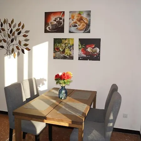 アパート Casa Aurora アルベンガ