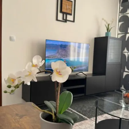 アパート Casa Aurora アルベンガ