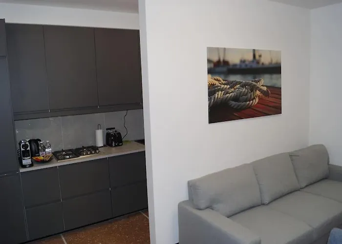 Casa Aurora Апартаменты Альбенга